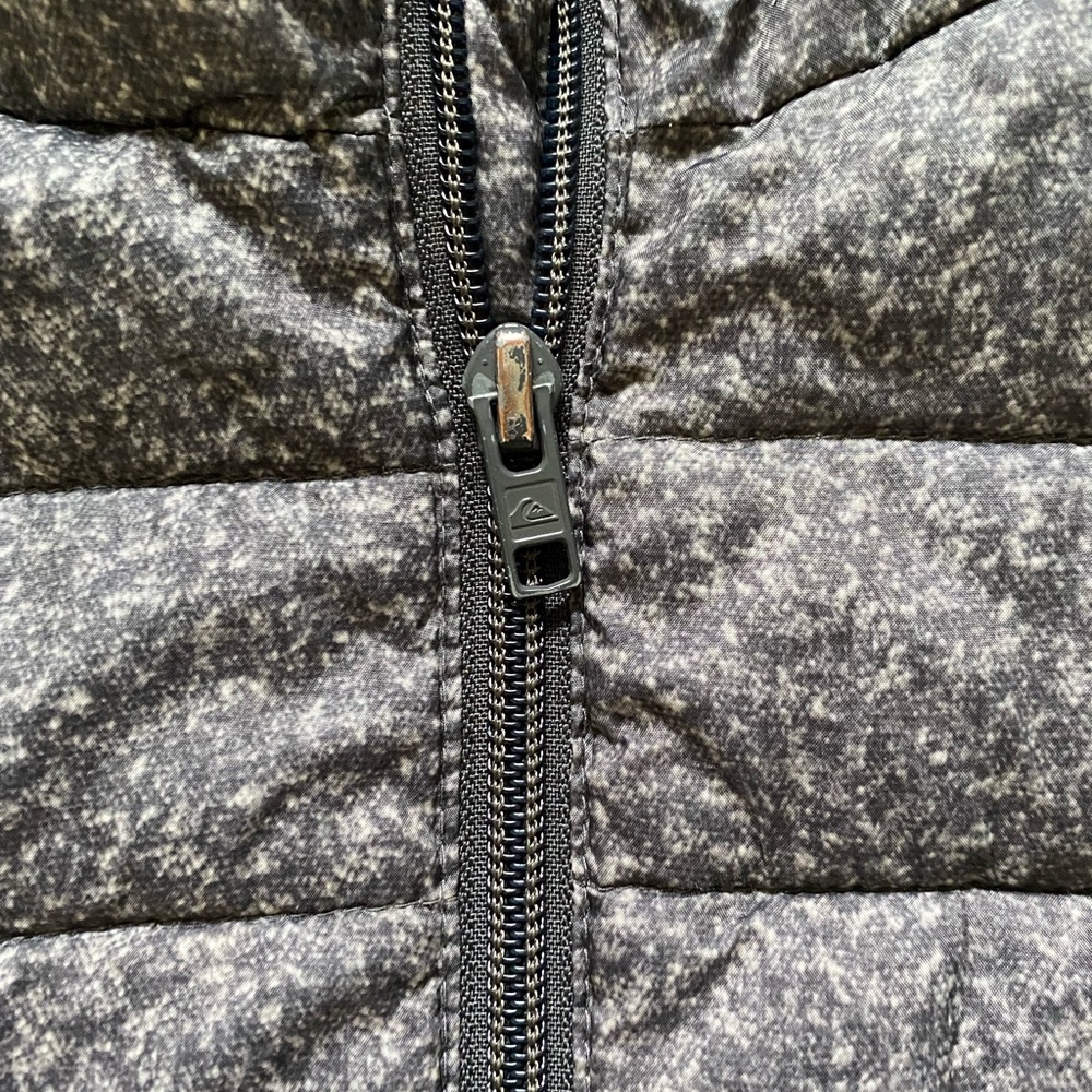 Boy’s Quicksilver puffer coat size 6 - Picture 3 of 4